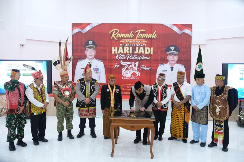Bupati Kapuas Hulu Resmikan Gedung Pelayanan Satu Atap, Wujud Transformasi Pelayanan Publik