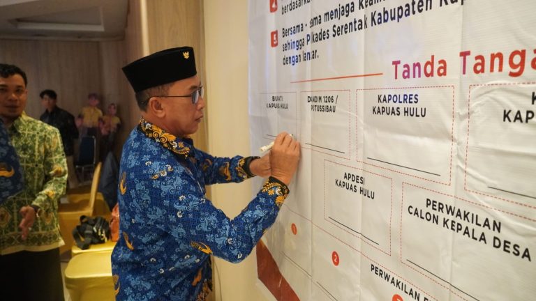 Wakil Bupati Kapuas Hulu Buka Deklarasi Damai Pilkades Serentak 2026